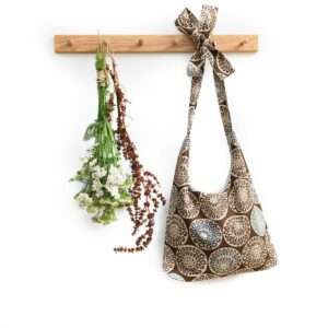 PRUUN ORHIDEE LINA TÕMBLUKUGA KOTT