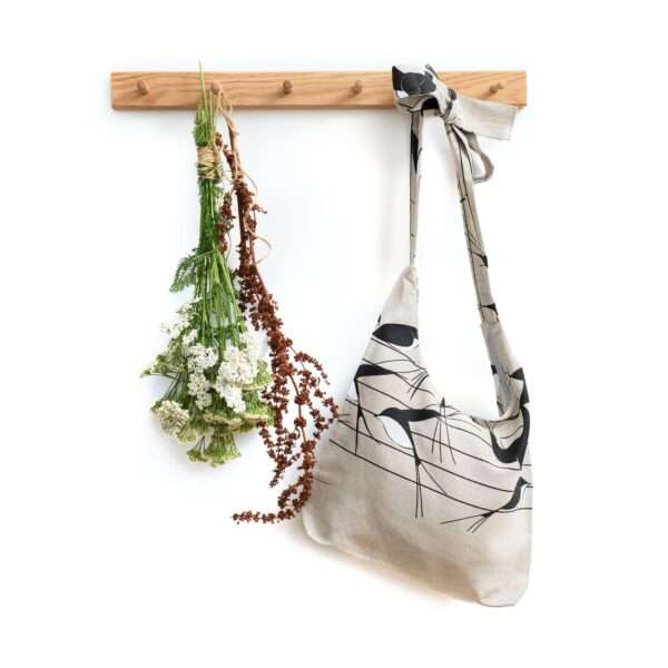 PEIGIKE LINA TÕMBLUKUGA KOTT PEIGIKE LINA TÕMBLUKUGA KOTT