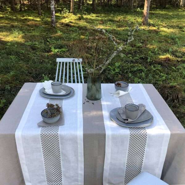 Classic White Linen Runner with Lace in the Middle Classic White Linen Runner with Lace in the Middle