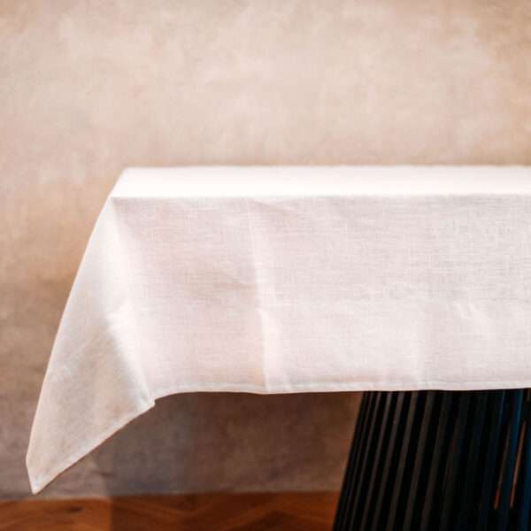 Classic White Linen Tablecloth With Fieldflower Border Classic White Linen Tablecloth With Fieldflower Border