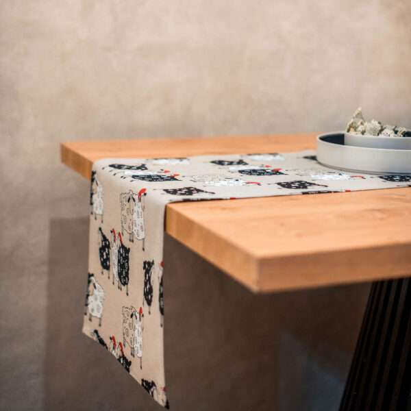 CHRISTMAS SHEEP LINEN RUNNER