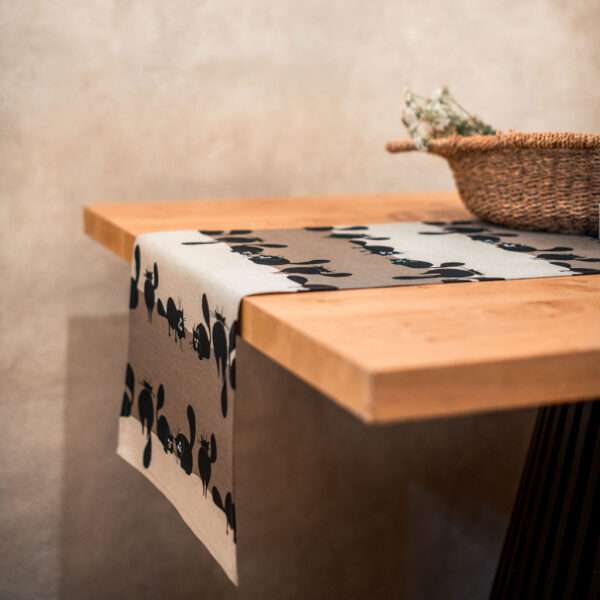 BLACK CATS LINEN RUNNER BLACK CATS LINEN RUNNER