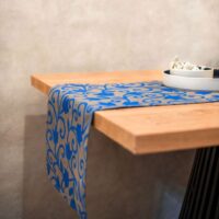 BLUE FLOWER ORNAMENT LINEN RUNNER