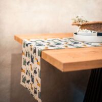 DOGS LINEN RUNNER