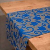 BLUE FLOWER ORNAMENT LINEN RUNNER