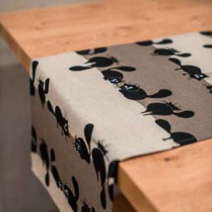 BLACK CATS LINEN RUNNER