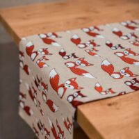 RED FOXES LINEN RUNNER