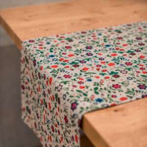 WILD STRAWBERRY AND FLOWERS LINEN RUNNER