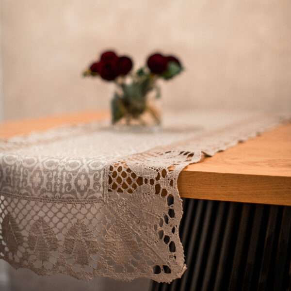 Classic Jacquard Linen Runner with Lace Classic Jacquard Linen Runner with Lace