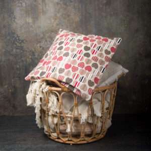 Linen pillow case in heart pattern