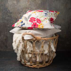 Linen pillow case in Poppies and Daisies pattern