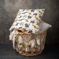 Linen pillow case in dogs pattern