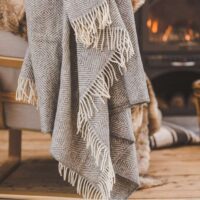 Wool Throw with Fringes "Grey Rombs"