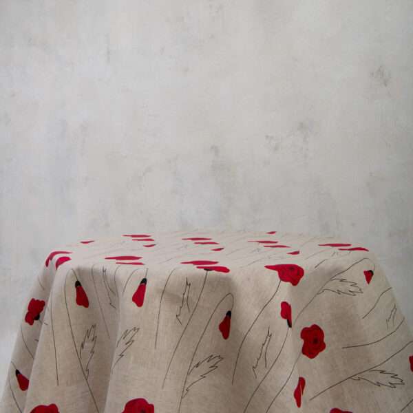 Round linen tablecloth in red poppies pattern Round linen tablecloth in red poppies pattern