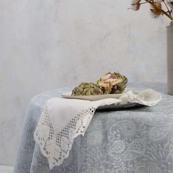 Classic White Linen Napkins with Lace Classic White Linen Napkins with Lace