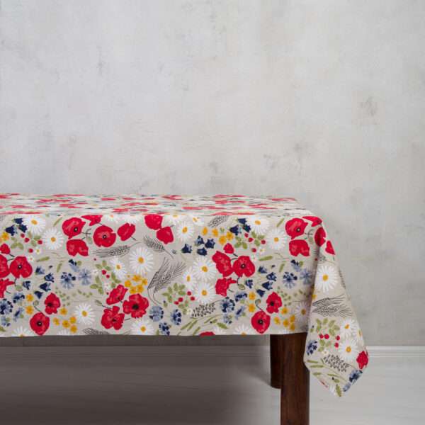 Linen tablecloth in poppies and daisies pattern Linen tablecloth in poppies and daisies pattern