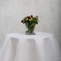 WHITE FLOWER ORNAMENTS ROUND LINEN TABLECLOTH