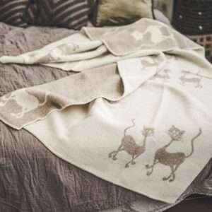 Wool blanket throw - beige cats