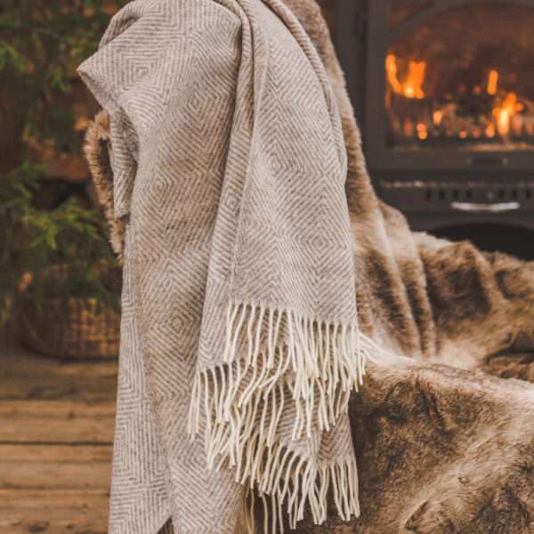 Wool Throw with Fringes "Beige Rombs" Wool Throw with Fringes "Beige Rombs"