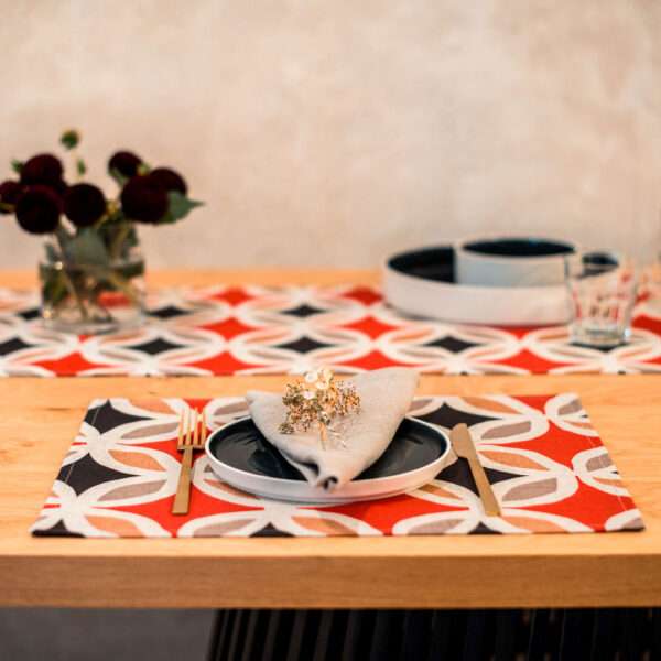 Red Geometric Pattern Linen Placemat Red Geometric Pattern Linen Placemat