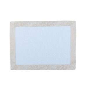 Klassikaline helesinine linasest linasest taldrik, helesinise hõbedase paisley äärisega