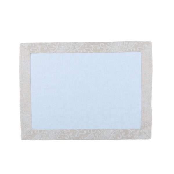 Klassikaline helesinine linasest linasest taldrik, helesinise hõbedase paisley äärisega Klassikaline helesinine linasest linasest taldrik, helesinise hõbedase paisley äärisega