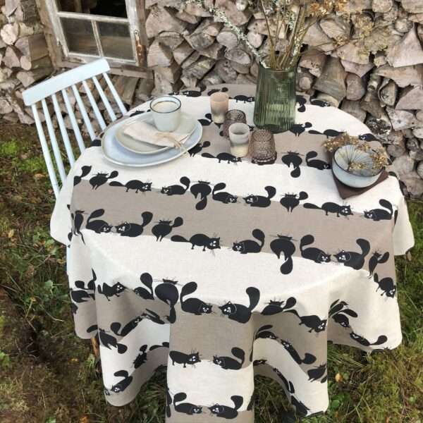 Black Cats Round Linen Tablecloth Black Cats Round Linen Tablecloth