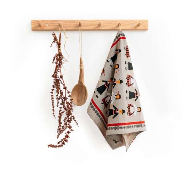 Eesti rahvusriided linasest riidest teerätikuga Eesti rahvusriided linasest riidest teerätikuga